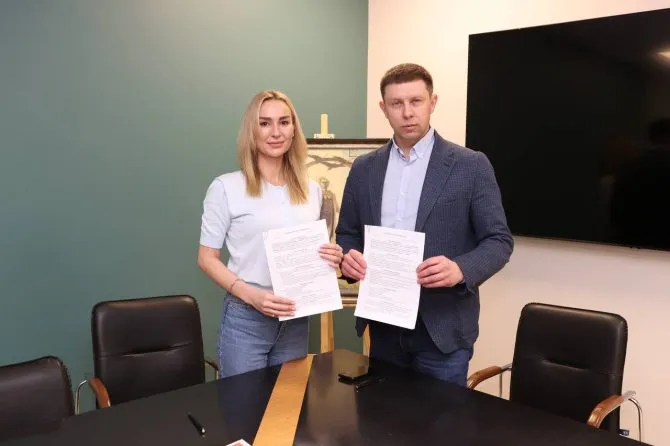 Irpin investit dans les talents : mémorandum sur les bourses et subventions pour les jeunes de la communauté