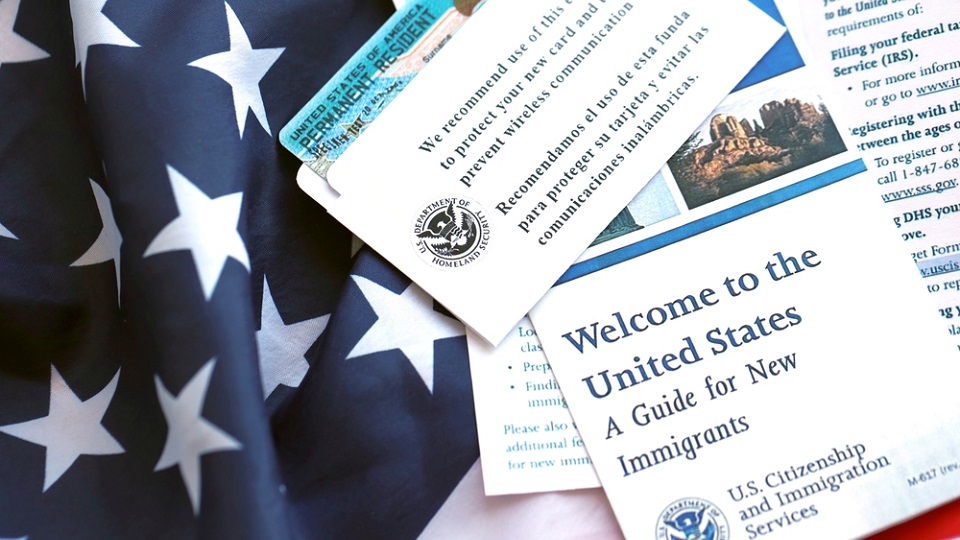 USA verschärfen Kontrolle über Green Card: Was das für Ukrainer und die Mobilität der Diaspora bedeutet