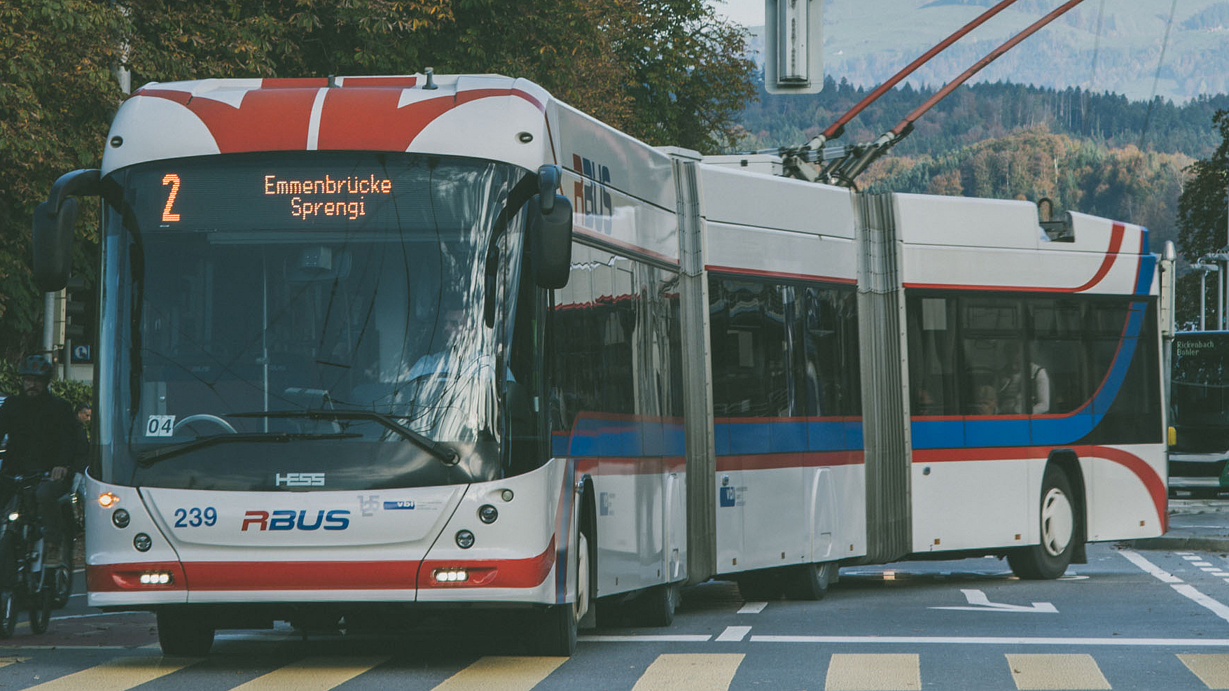 Luzern übergibt Schytomyr 13 Trolleybusse — was bedeutet das für die städtische Mobilität?