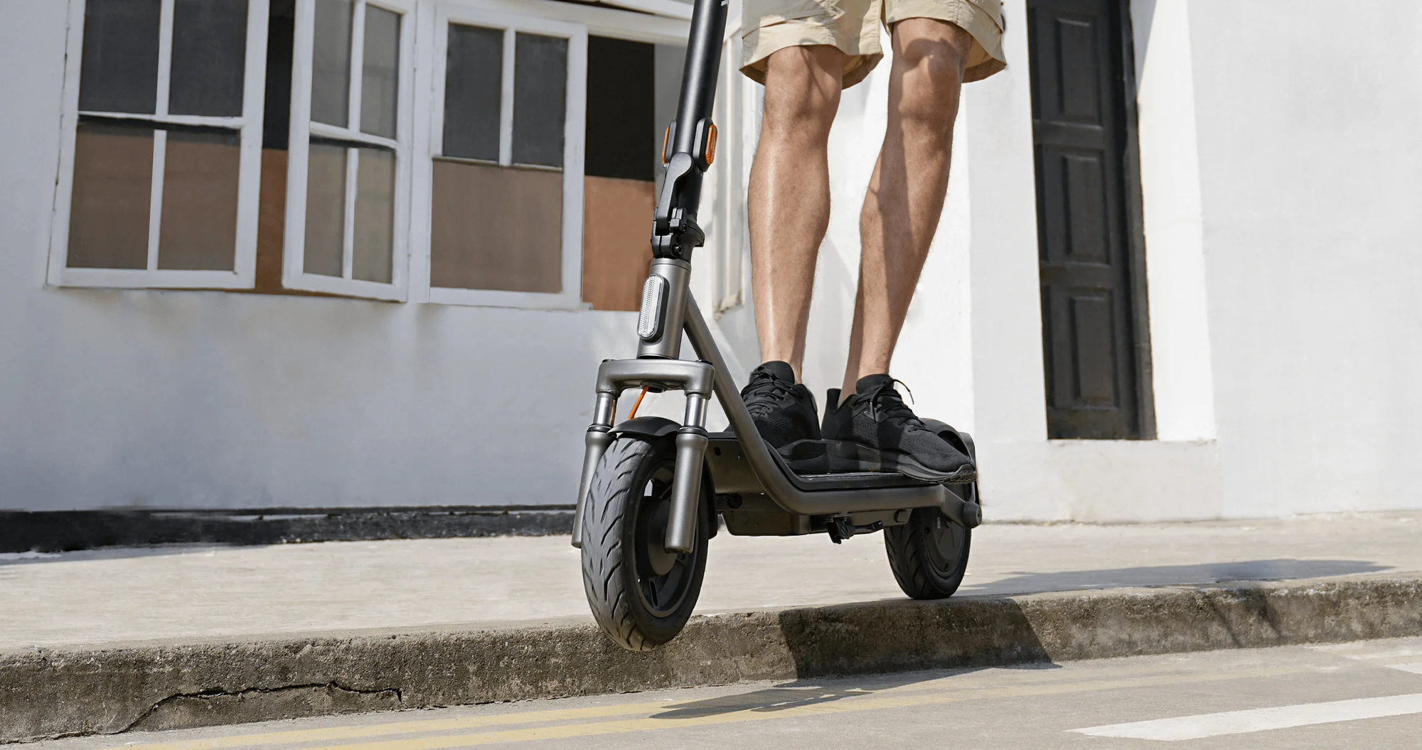 Xiaomi Electric Scooter 6 Lite — das leichteste Modell der Reihe mit einer Reichweite von bis zu 25 km