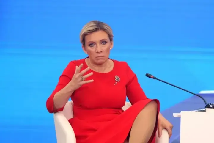 Un drone au-dessus de Sébastopol : Zakharova annonce la destruction d'un chef-d'œuvre de Roubaud — le musée dément