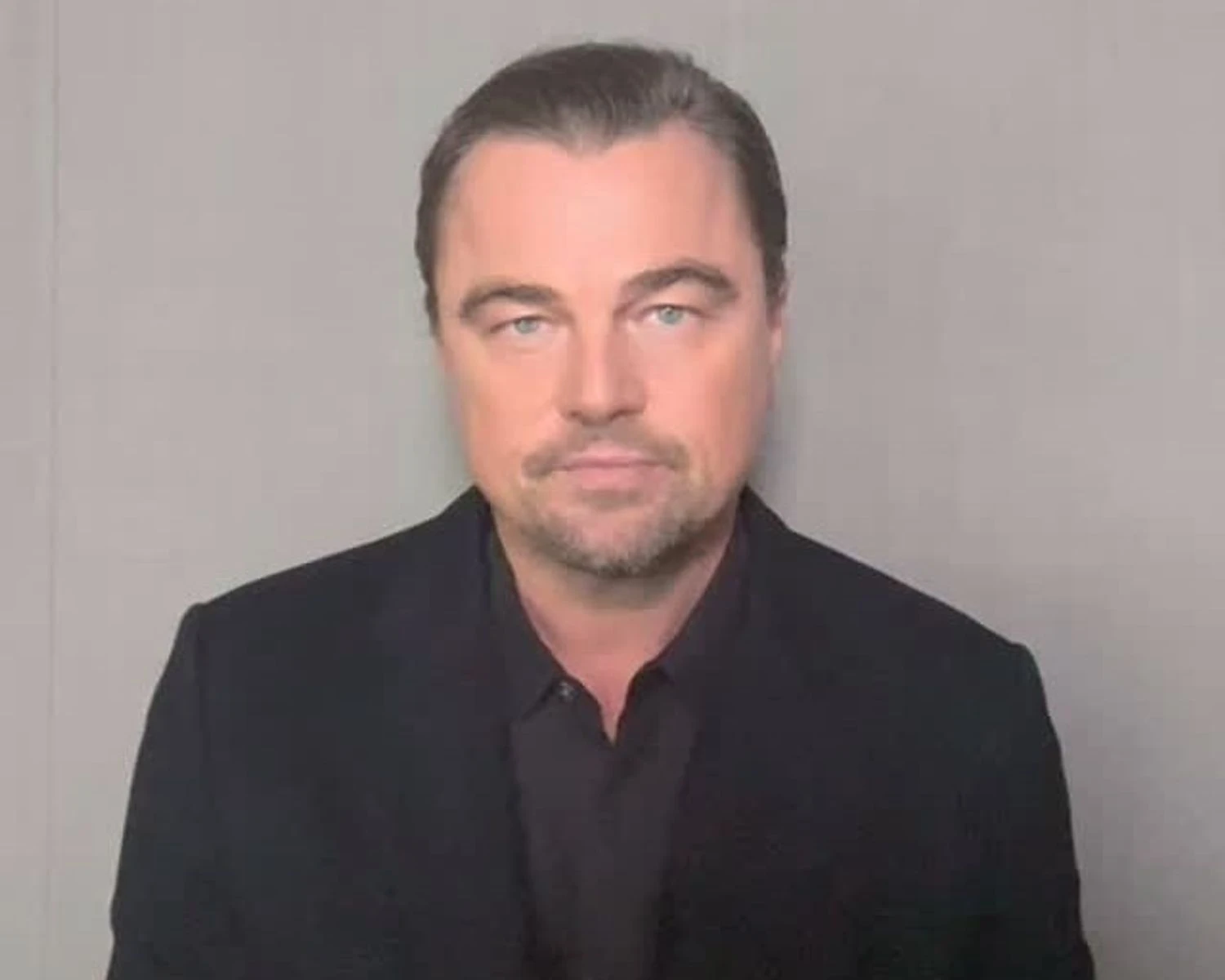 DiCaprio kam nicht nach Palm Springs: Flugbeschränkungen nach einer Razzia in Venezuela vereitelten die Reise — was das für Kultur und Sicherheit bedeutet