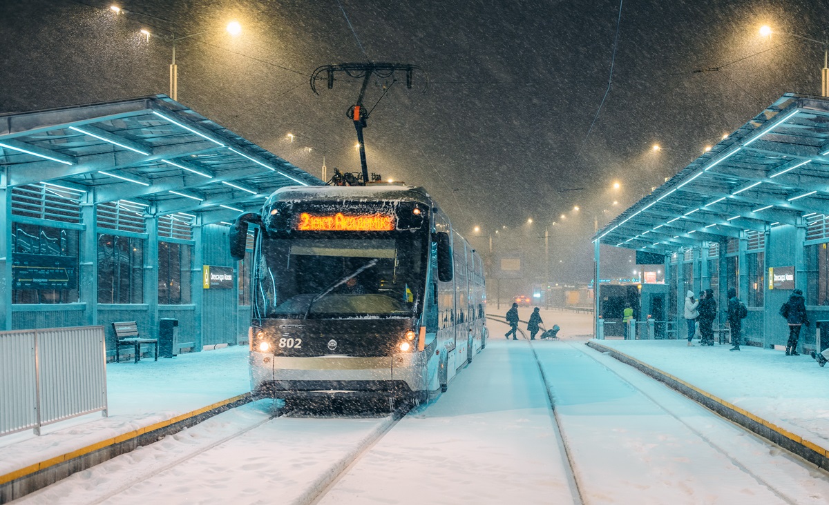 La rive gauche sans tramway : l'énergie réorientée vers les infrastructures critiques — qu'est-ce que cela signifie pour les habitants de Kyiv ?