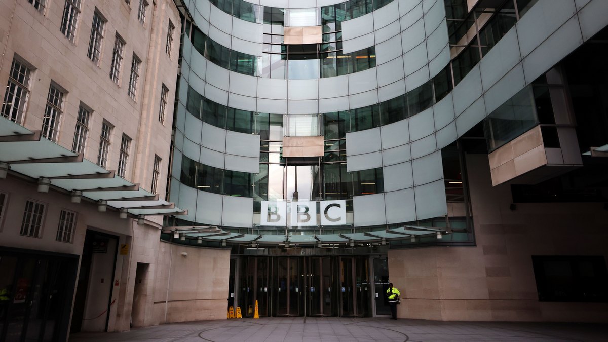 Wake-up call for the media: Trump files $10bn lawsuit against the BBC