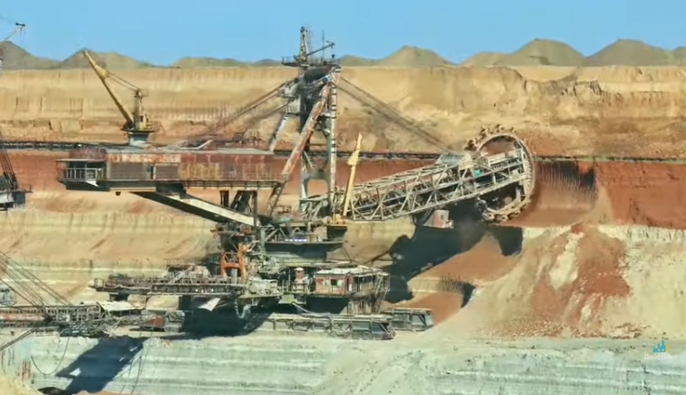 Rostec se tourne vers le manganèse : comment la Russie légalise le pillage des ressources minérales de Zaporijjia occupée