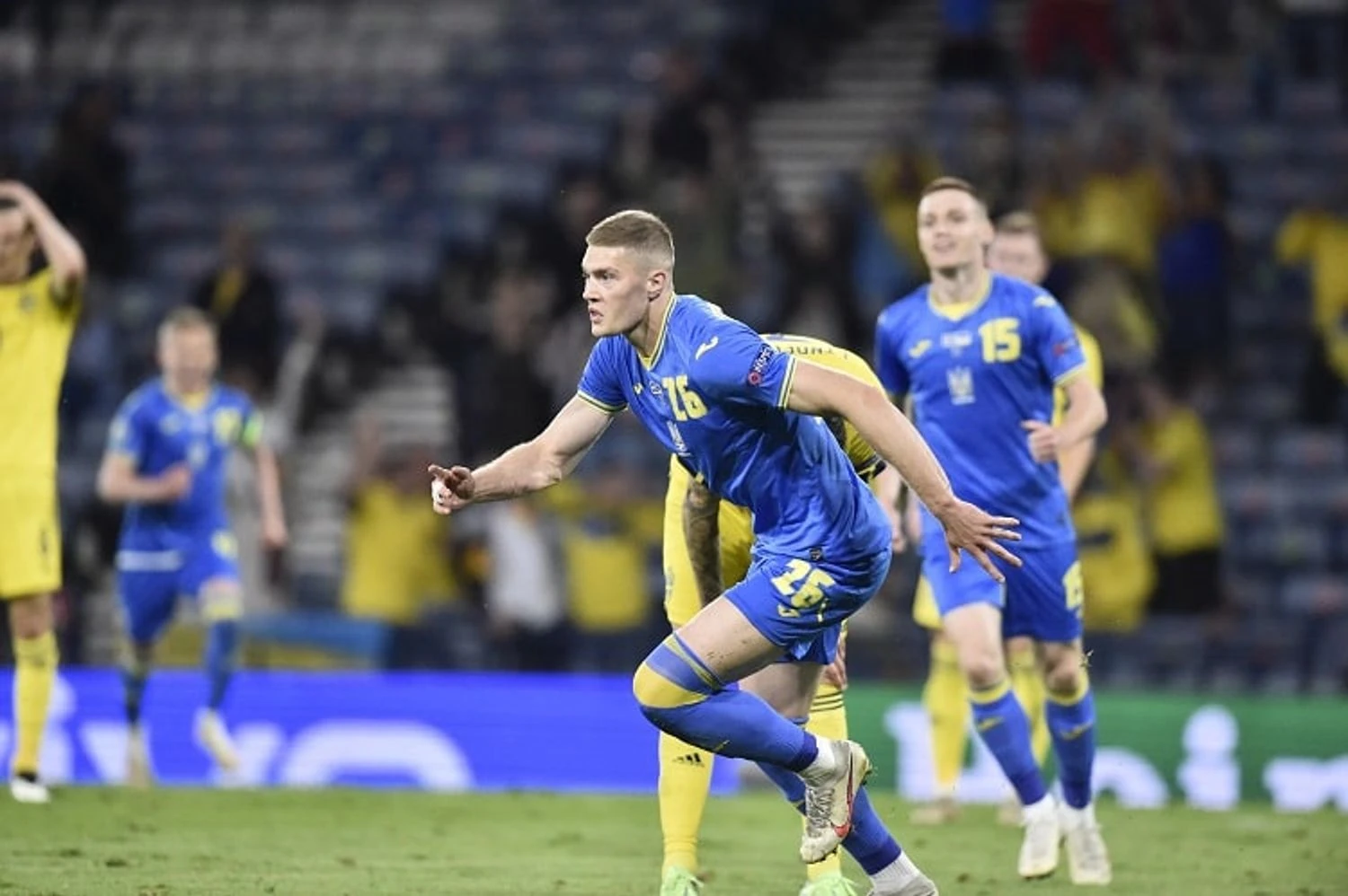 Dovbyk in the crosshairs: how the winter window could determine the future of the Ukrainian forward
