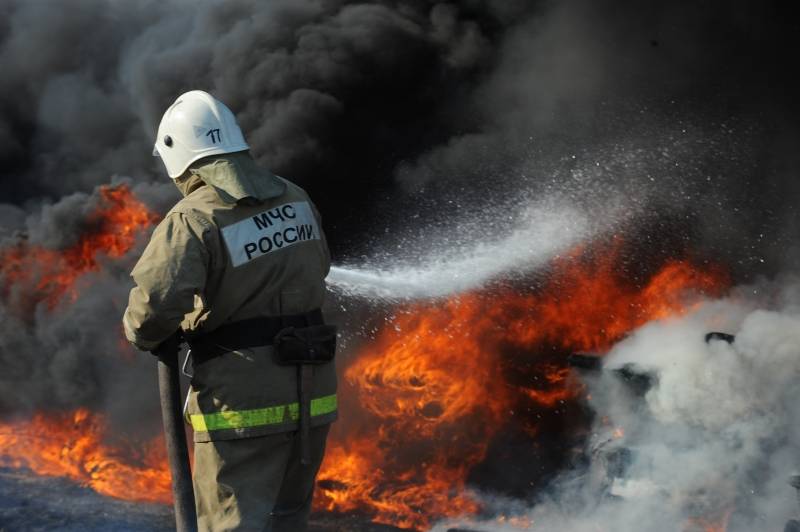 Strike on oil depot in Belgorod region: storage tanks damaged, warehouse near Donetsk also hit