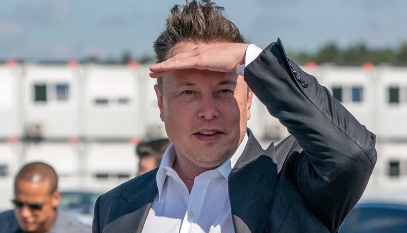 Musk recentre SpaceX de Mars sur la Lune — un moyen plus rapide pour fonder une ville ou une tactique d'investissement ?