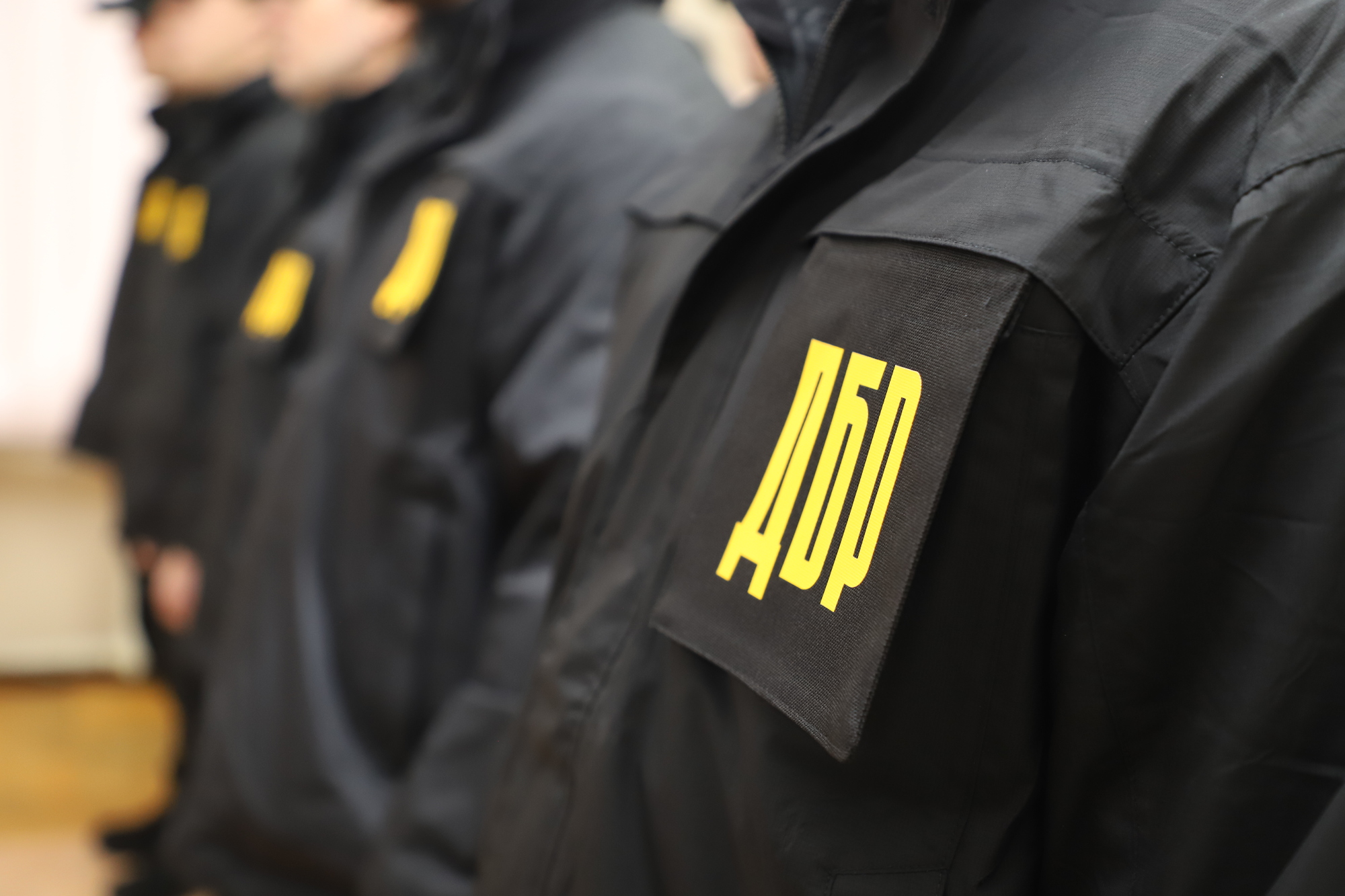 Bei der Generalstaatsanwaltschaft gibt es einen stellvertretenden Direktor, den es auf dem Papier nicht gibt: über drei Millionen Gehalt ohne Erklärung und Ausschreibung
