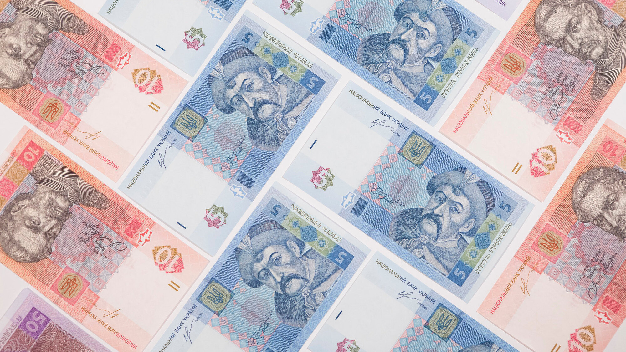 NBU withdraws banknotes of up to 10 hryvnias: where to exchange them and what it means for your wallet