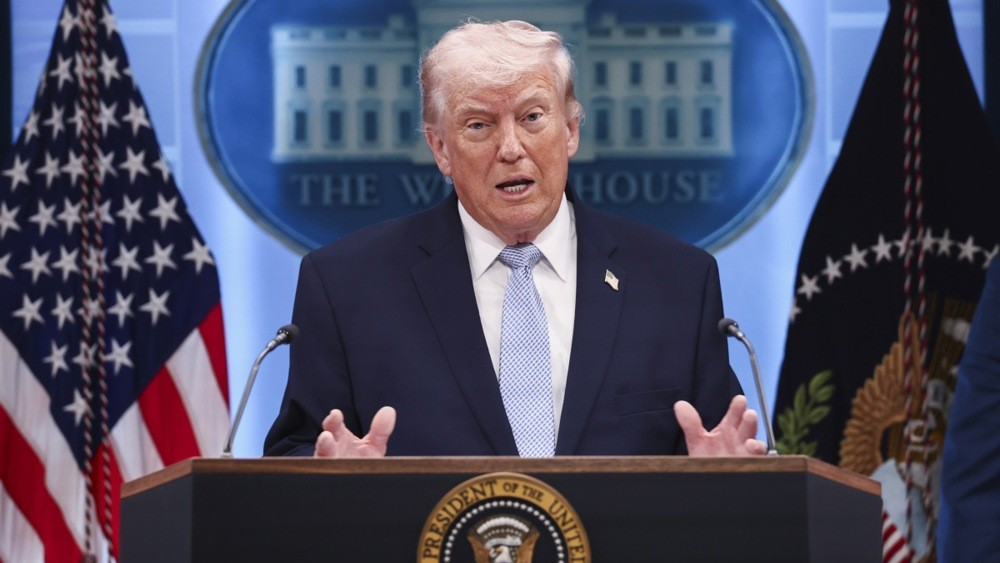 Frist für die Straße von Hormus läuft am Dienstag ab: Iran lehnt Waffenstillstand ab, Trump droht Kraftwerken