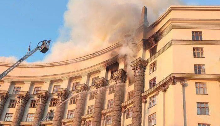 "Cracks as Memory: Cabinet Building After "Iskander" Strike May Be Restored with Gold Seams"