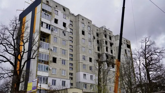 Destroyed — Modernized: How a Building at 69 Sadova Street in Irpin Becomes a Test Case for Kyiv Region's Entire Reconstruction Program