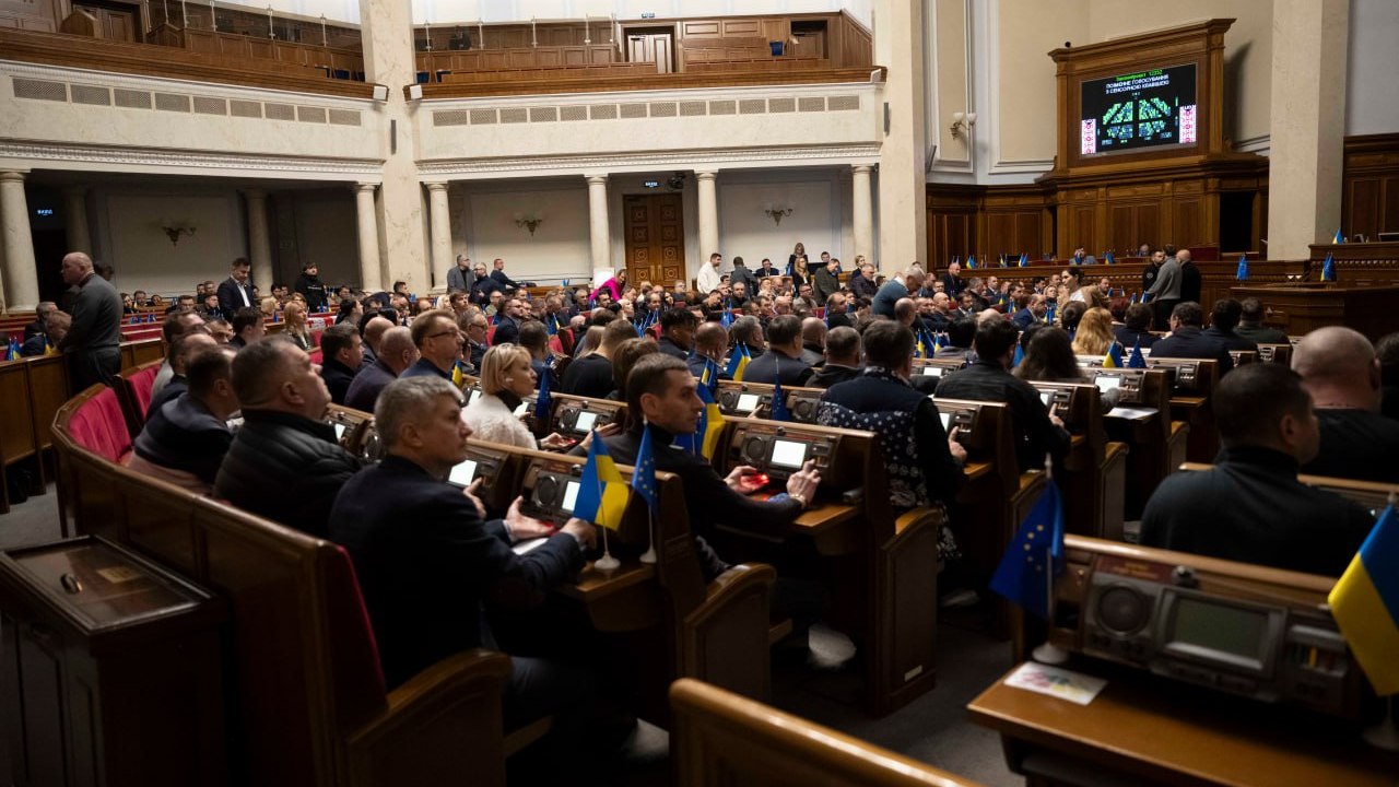 La Commission électorale centrale a reconnu Serhii Karabut député à la place du défunt Kabanov — ce que cela va changer au sein du groupe parlementaire «Serviteur du Peuple»