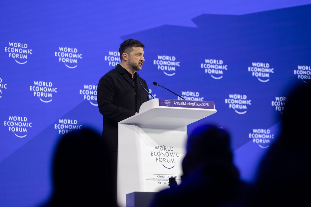 Donbass im Zentrum: dreiseitiges Treffen in Abu Dhabi und die Frage nach Sicherheitsgarantien