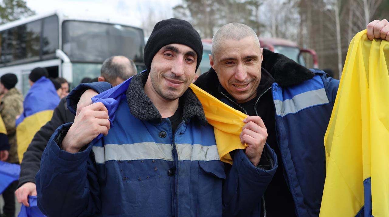 Second phase of prisoner exchange: 300 soldiers and two civilians returned home — what it means for Ukraine's security