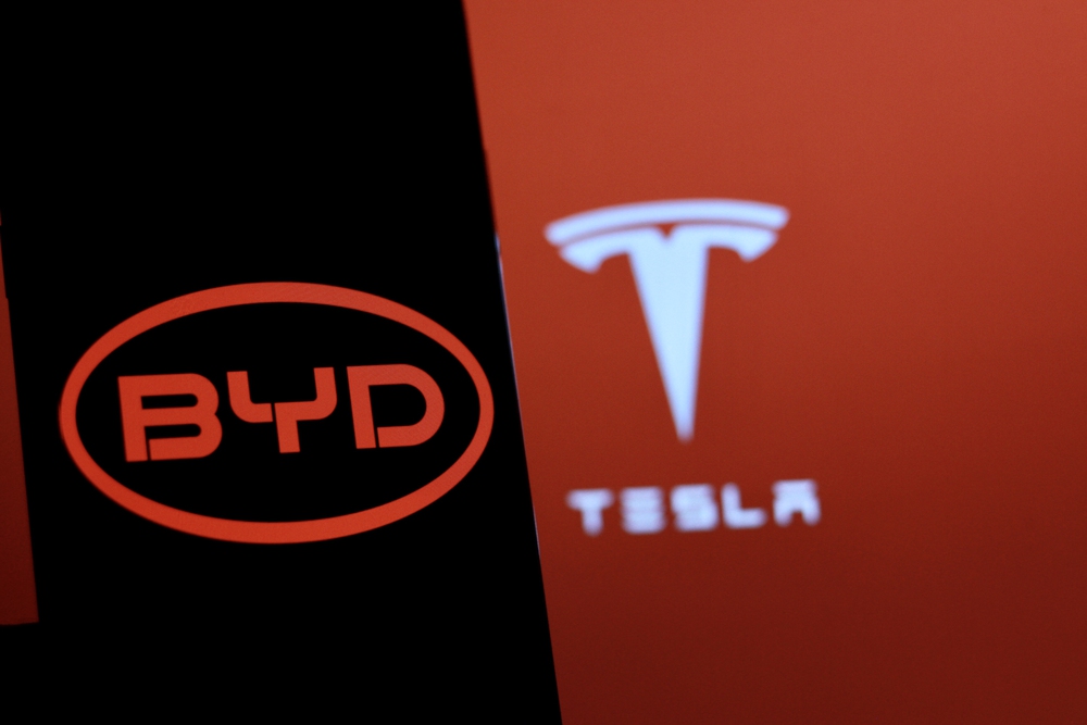 BYD a devancé Tesla : ce que cela change pour le marché mondial des véhicules électriques et pour l'Ukraine