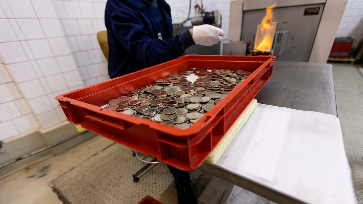 NBU kauft Maschine zur Verwertung von Kopeken — über 1.200 Tonnen Metall und bis zu 153 Mio. Hrywnja Einnahmen