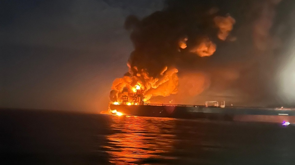 Zwei sanktionierte Tanker explodierten im Schwarzen Meer vor der Türkei
