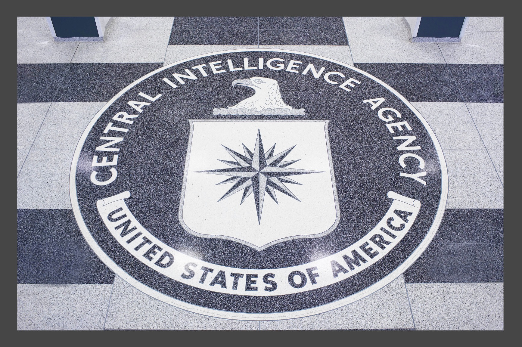 Pendant que l'Iran cherchait au mauvais endroit : comment la CIA a gagné une journée pour sauver un colonel américain