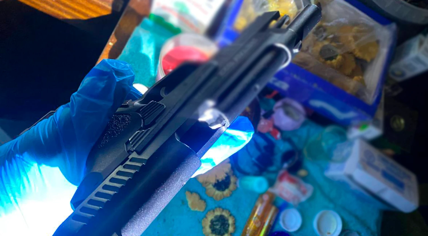 Betrunkener mit Startpistole in Supermarkt in Podil – Polizei nahm den Täter schnell fest